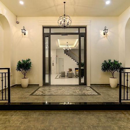 Cozrum Homes The Gallery Residence Ho-Chi-Minh-Stadt Exterior foto