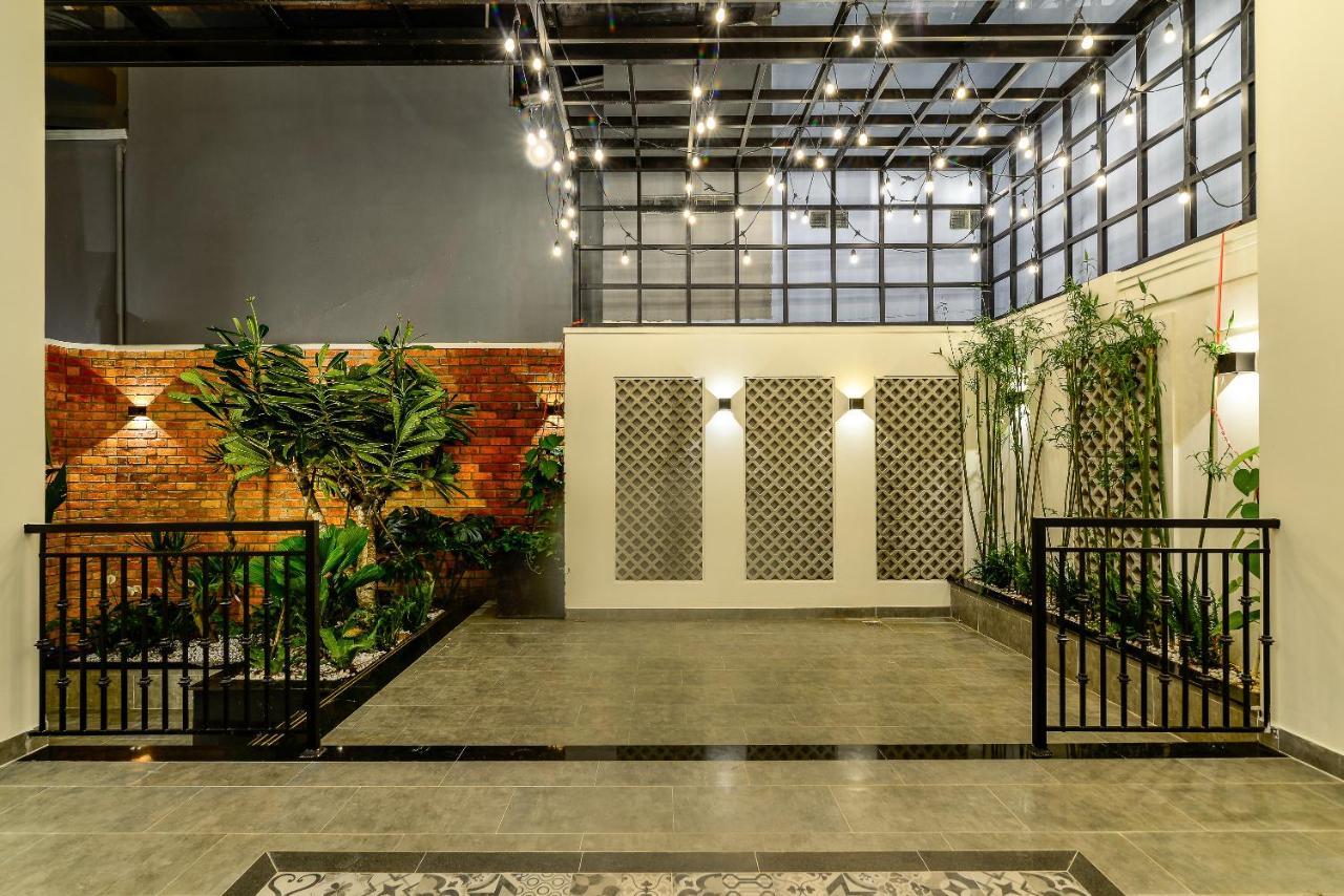 Cozrum Homes The Gallery Residence Ho-Chi-Minh-Stadt Exterior foto