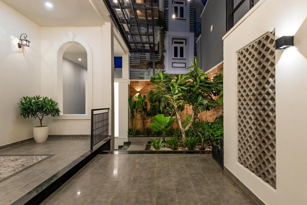 Cozrum Homes The Gallery Residence Ho-Chi-Minh-Stadt Exterior foto